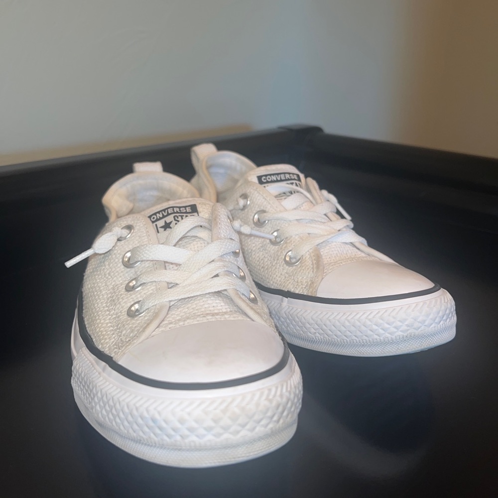 Converse all star.